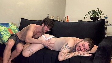 Mieto Duarte se acabou no meu cuzinho tatuado