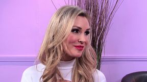 Cosplaying superheroes in hot lesbian threesome