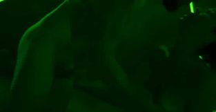 nephael baise dans une alcove