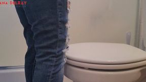 Side View Toilet Use In Ripped Jeans HD MP4