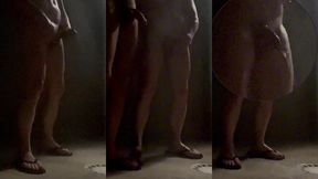 spying nice ass and pissing in the gym public showers