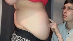 The doctor inflates her belly MP4