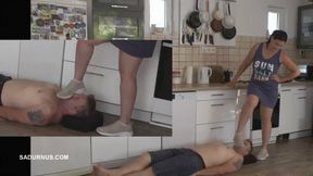 The slave under Mistress Cameron's sneakers PP mp4