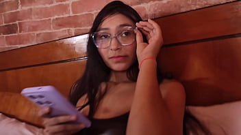 Sexy cousin secretary tries anal despite the pain