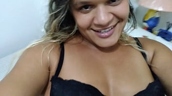 Lockdown o unico de bom que tem para fazer &eacute_ chamada de video com a Paty Bumbum . 10 minutos 30 reais - 20 minutos 50 reais . Aceita pix no Brasil e paypal no exterior  . (  55) 13 997734140