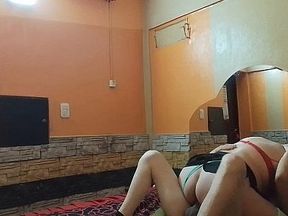 I filmed with my cell phone how I rode with my boyfriend in cheap motel