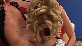 Ravishing MILF Hannah Harper's 3 hole fuckfest