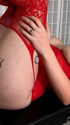 Airtight Slink Slut. Squirt, Dpd, and Triple Penetrated!