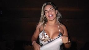night adventure with exhibitionism and fucking an ass until cum spurts between the train cars on the open-air railway with a lot of adrenaline. vagninho e luna oliveira