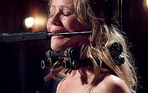 Blonde Milf in metal stock gets zipper