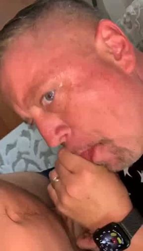 Hardinflorida3 Sucking Bosses Cock