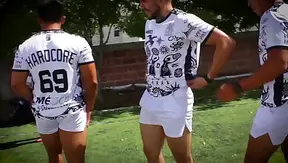 Después de ir a entrenar nos fuimos por unas chelas al departamento del capitán'pero como