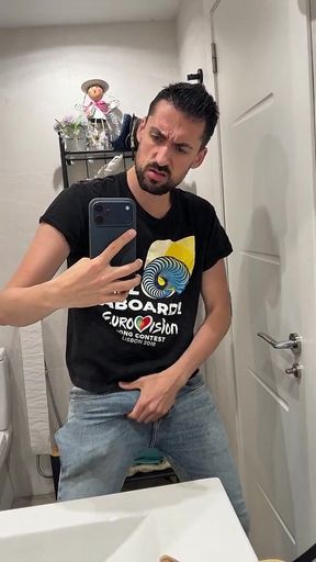Hot Stepdaddy Jerking off Like Crazy in Public Bathroom