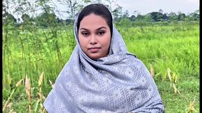 I Found My Neighbor's Wife Alone in the Cornfield and Fucked Her