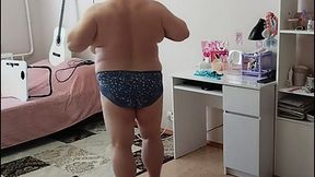 MILF caught naked while cleaning up the room