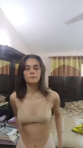 Fit Indian couple enjoys a steamy session