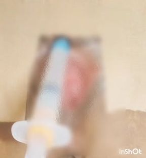 I kept the clitoris sucked for about 20 minutes, tied it up, and played with electric massager and electric current. 😆🍅