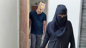 Smoking Aunty Sex a Muslim Hijab Aunty Hire Me for Suck Her Hairy Pussy