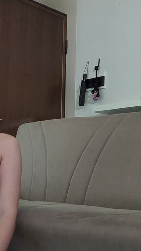 My Nympho Neighbour Invites Me Inside Her House and Gets Fucked Like a Real Slut,(italian Amateur)