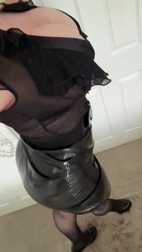 Happy Hump Day 7 Jan Big Tits Big Ass Hairy Pussy