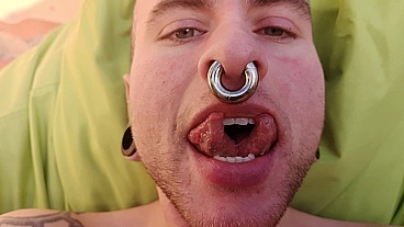 HARDCORE TRANS BOY WITH SPLIT TONGUE & HAIRY PUSSY GETS FUCKED RAW!!!