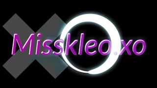 So desperate to pee i didn't make it inside (piss at my front gate)