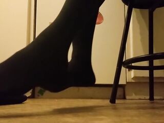 Taking Off my Boots and Socks, Crushing U with my Tights