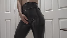 18-year-old Jenna spit play masturbation black latex leggings yoga pants goon JOI