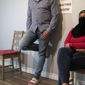 Married arab woman gets cumshot in public waiting room.