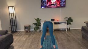 Yoga Pants and Ass Job