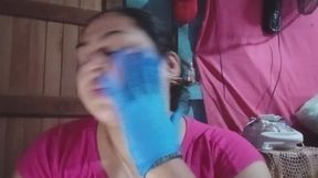 Dándome cachetadas en cámara lenta.