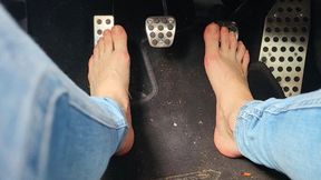 Barefoot Pedal Pumping & Revv