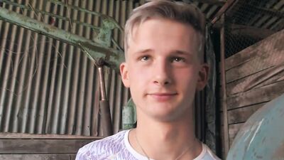 Amateur Czech chap is getting bonked in the abandoned building