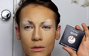 Drag transformation in a honey girl