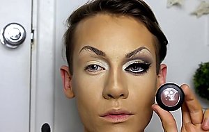 Drag transformation in a honey girl