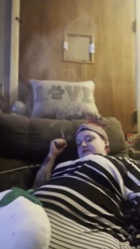 Smokin Babe, Just enjoyin herself