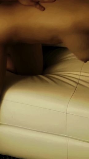Madison Foxx Looks Sexy Af with Cum on Her Ass