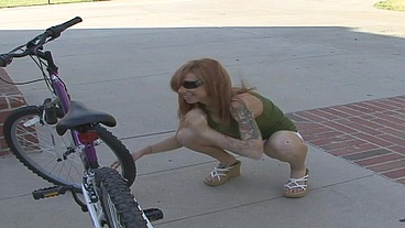 PillowGirls - She breaks her bike so she can have hot lesbian sex with her