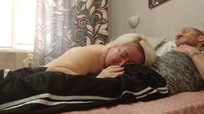 the neighbor makes a high-quality deep blowjob and I cum in her mouth