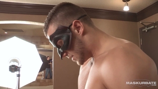 Ripped & Ready - Mike’s Bisexual Muscle Worship Wank!
