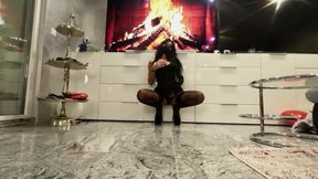 Squirt Am Hocker, Darf Ich Auch Auf Deinen Hocker? Only Fans Miss_lilith_devil