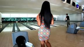 Thai MILF with booty fucked on amateur video after bowling
