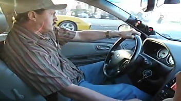 Bigod&atilde_o safado da um pau em um porshe e um germany, completo e gostoso