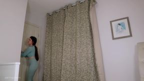 Stepmom's Ass in Leggings JOI