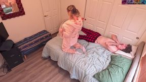 Stepsister shares a bed and wants you inside her