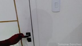 ai ai! sacanagem com meu primeiro motorista de app todo nervoso de medo - footjob - public - feat. transbrazil