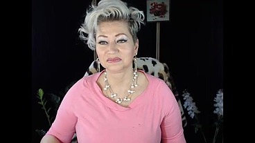 45 minutes of hot privates with the most perverted of all mature webcam dirty sluts AimeeParadise!