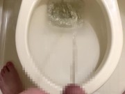 パンパンの膀胱からおしっこ
