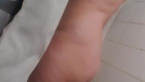 qui me rejoins prendre ma douche?j ai besoin qu on me frotte le dos et ...