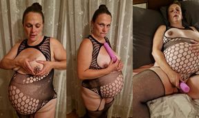 Schwangere Schlampe im 9 Monat benutzt ihren Dildo und will lieber einen richtigen Schwanz